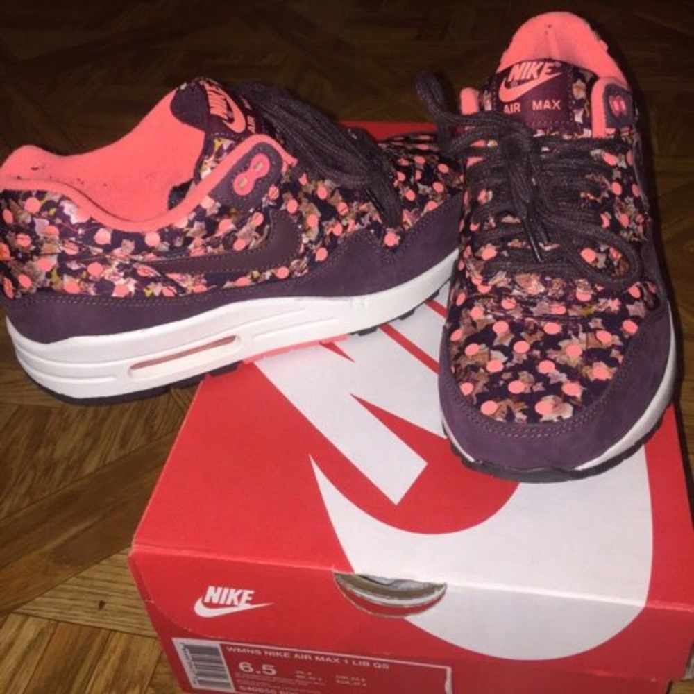 Women’s Nike Air Max Liberty’s.